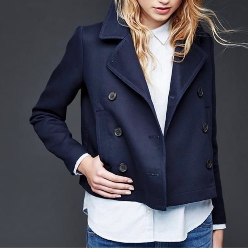 Classy blue peacoat 💙 size medium tall